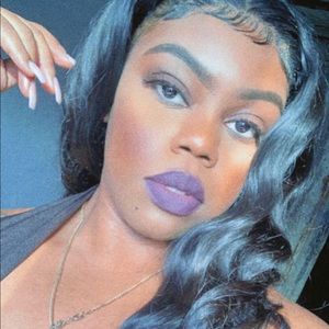 Meet your Posher, Anriette